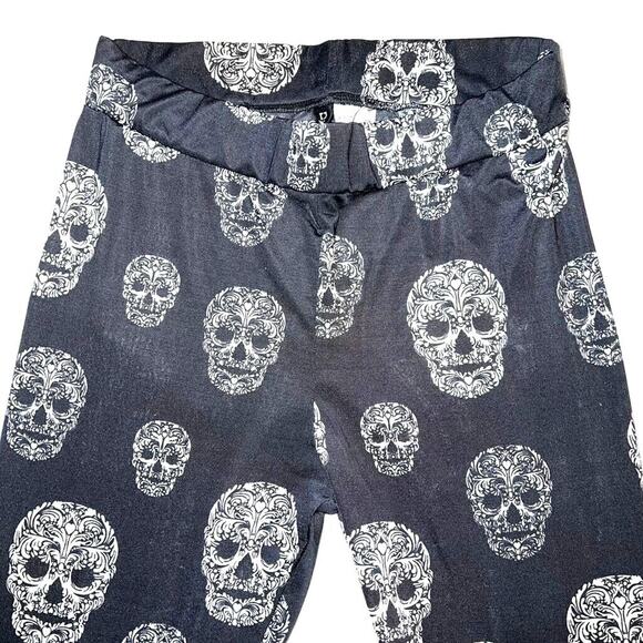 H&M Divided Womens Leggings Skull Print Skinny Stretch Black White Size 6 - Picture 2 of 8